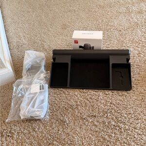 Black Dash Organizer Caddy with Phone Stand